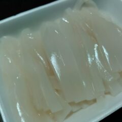 テナシイカ(ヤリイカ)刺身