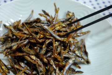 田作り（カタクチイワシ）