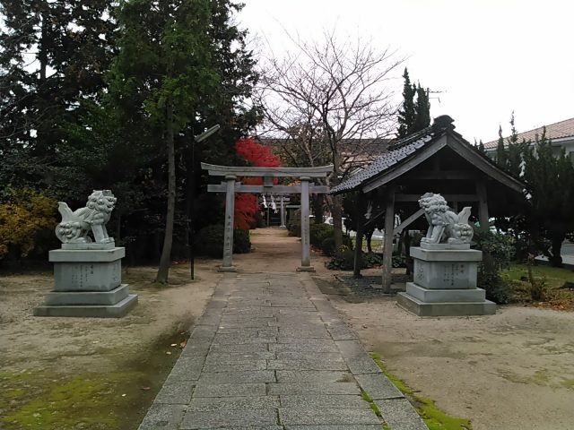 白尾神社