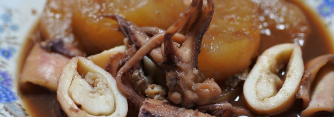テナシイカと大根の煮物