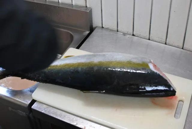 カワハギ ウマヅラハギの刺身 肝つき が人気 かやの鮮魚通販店