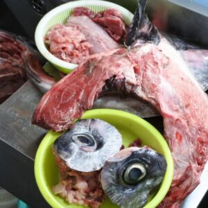 マグロ 兜部分の身