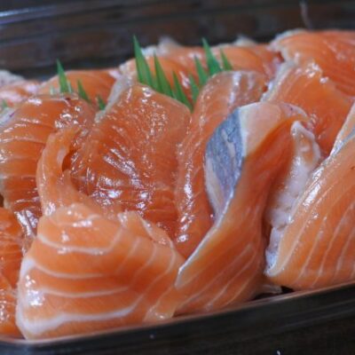 境港サーモンのお刺身