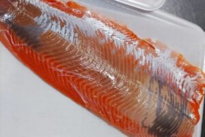 境港サーモン 皮なし